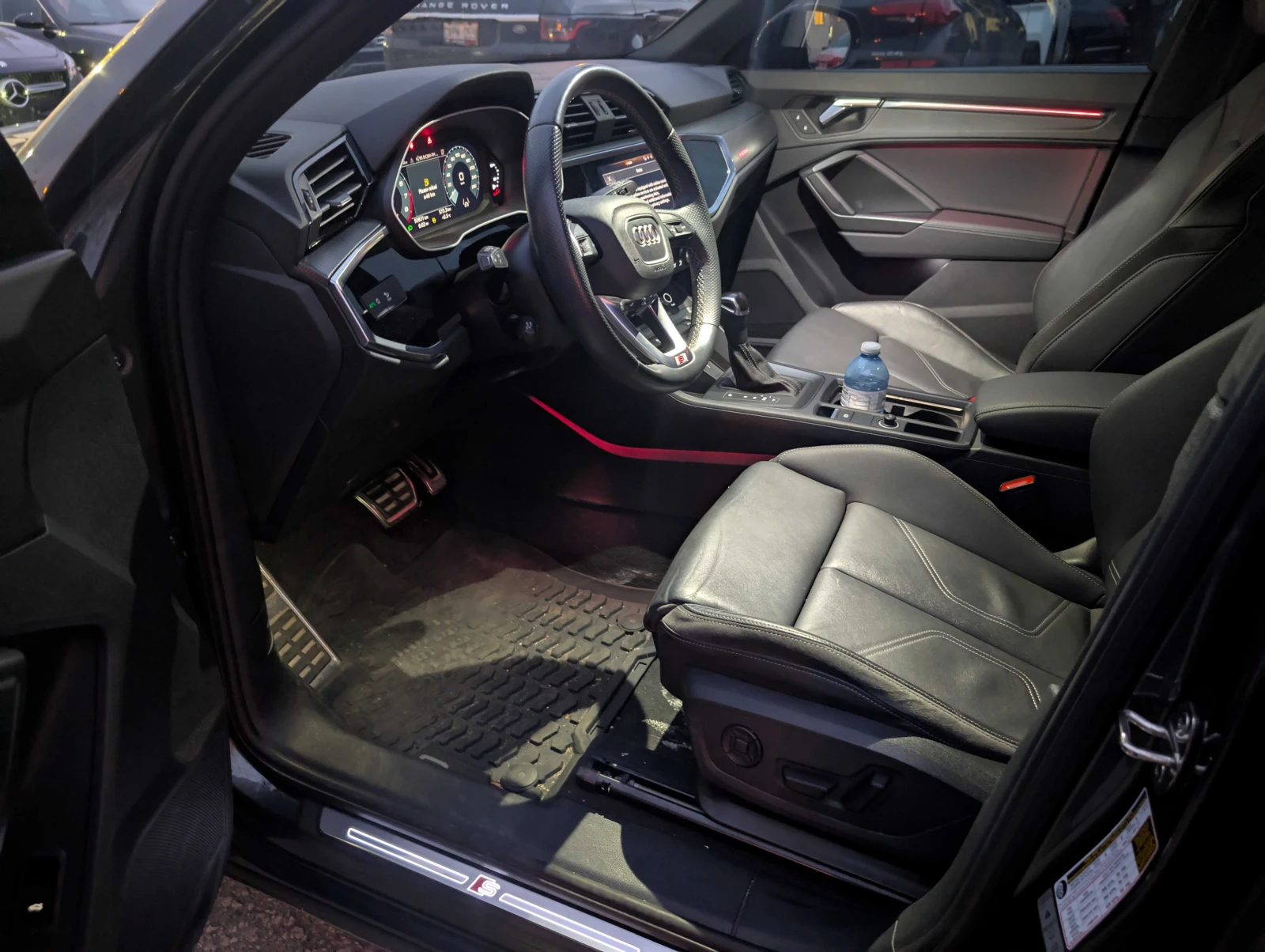 Audi Q3 * CARFAX *    | Mobile.bg   6