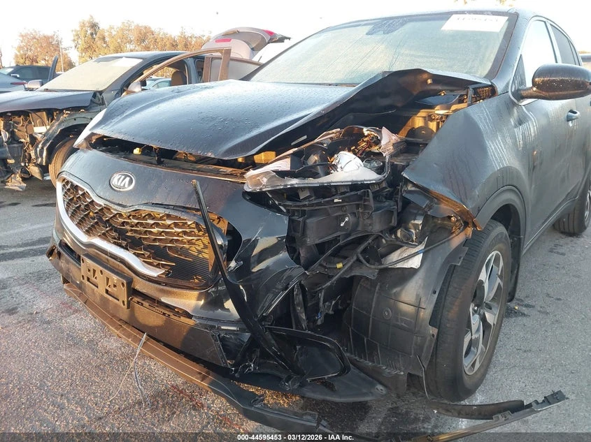 Kia Sportage 2.4L I-4 DI, DOHC, VVT, 181HP Front Wheel Drive | Mobile.bg � ����������� 6