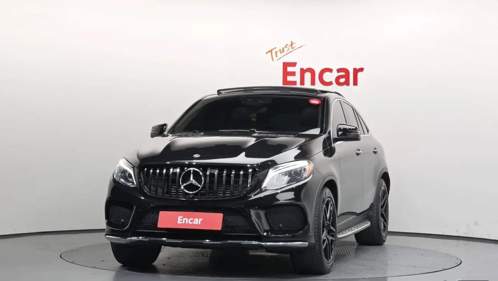 Mercedes-Benz GLE 350 d / AMG ПАКЕТ / 360 / HARMAN / ВЪЗДУХ / FULL!, снимка 3 - Автомобили и джипове - 54866119