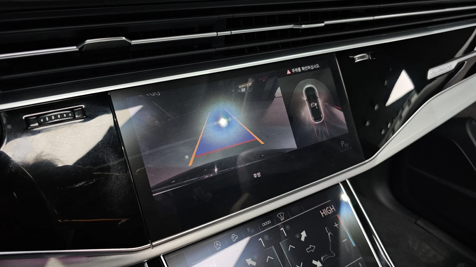 Audi Q7 MATRIX* DIS* S-LINE* PANO* ОБДУХ* HUD* SOFT-CLOSE*, снимка 11 - Автомобили и джипове - 55087108