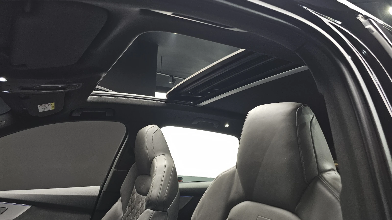 Audi Q7 MATRIX* DIS* S-LINE* PANO* ОБДУХ* HUD* SOFT-CLOSE*, снимка 14 - Автомобили и джипове - 55087108