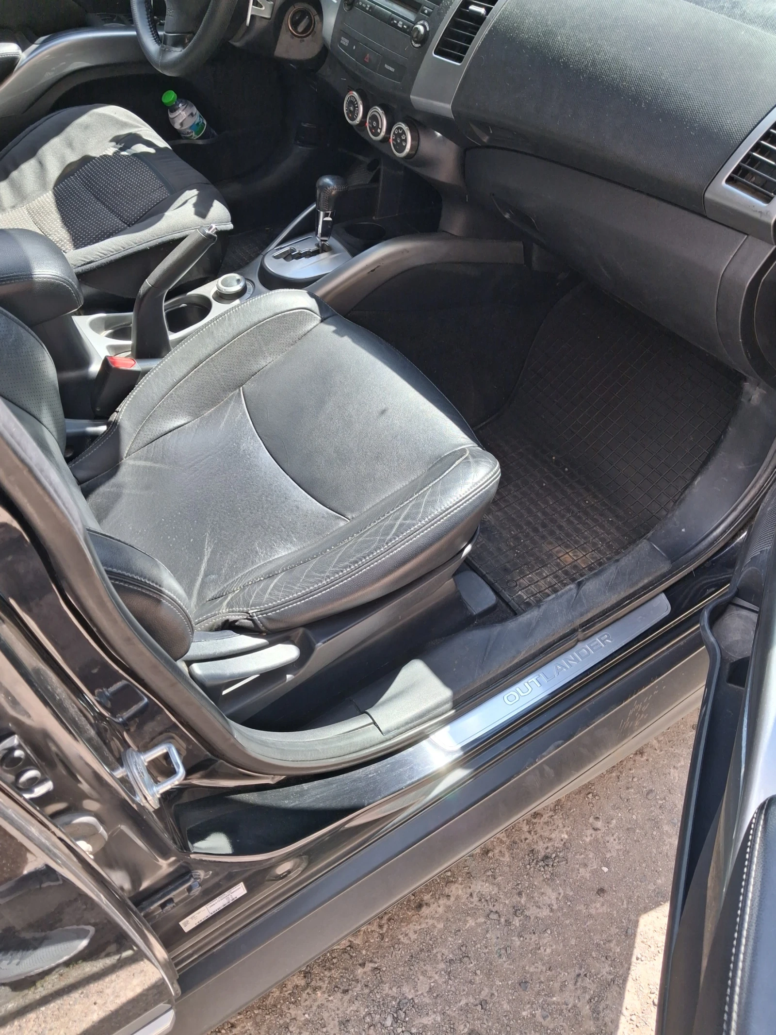 Mitsubishi Outlander, снимка 3 - Автомобили и джипове - 55670570