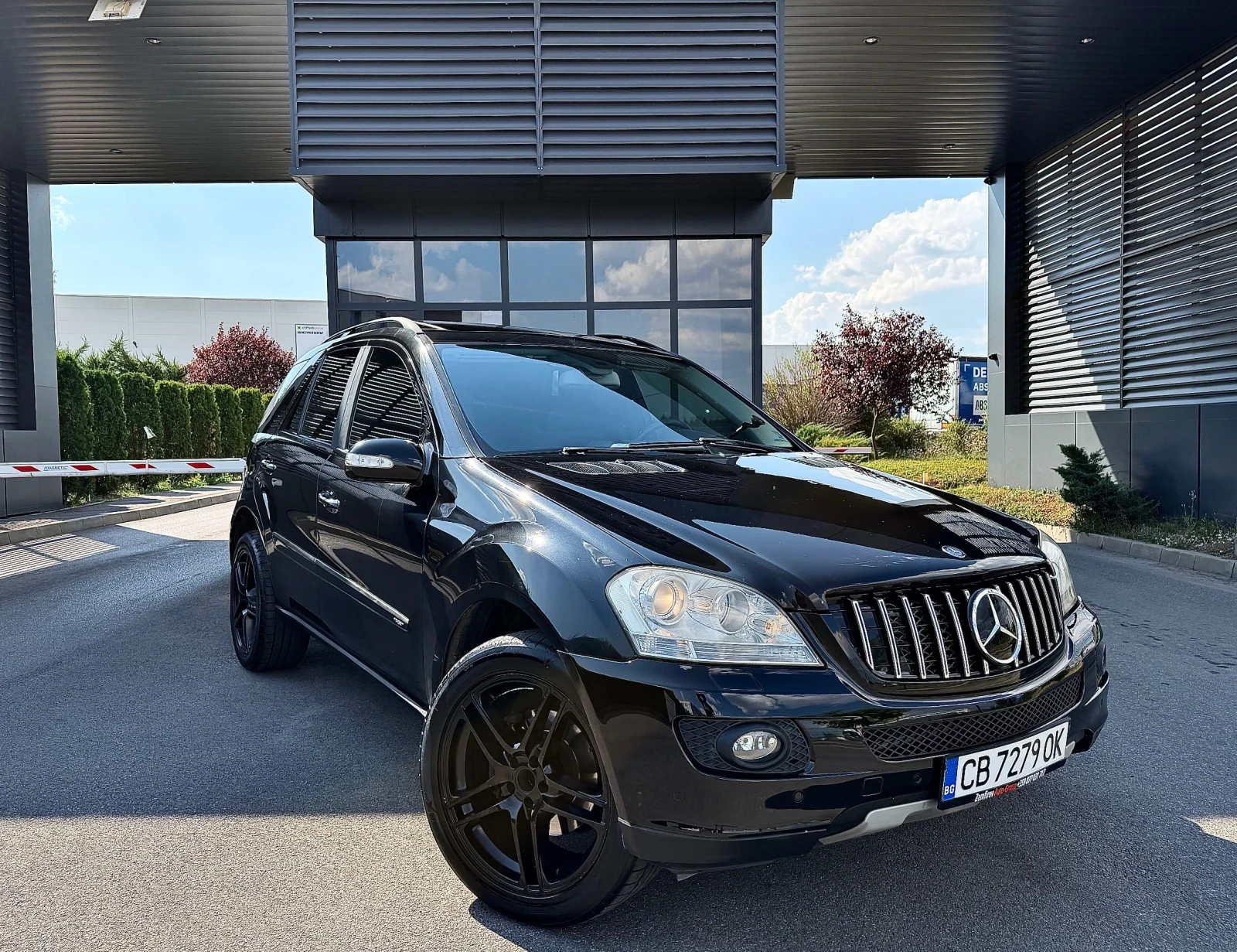 Mercedes-Benz ML 320 ///AMG/Full Black