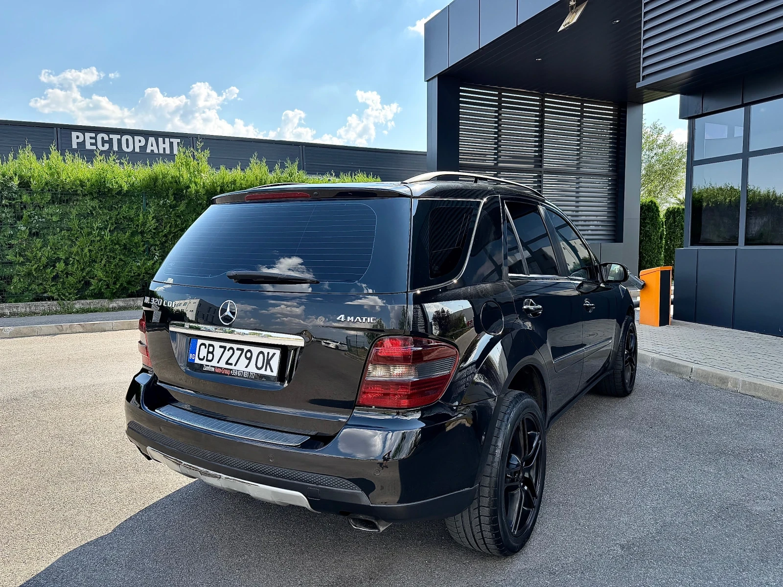 Mercedes-Benz ML 320 ///AMG/Full Black, снимка 7 - Автомобили и джипове - 55956330