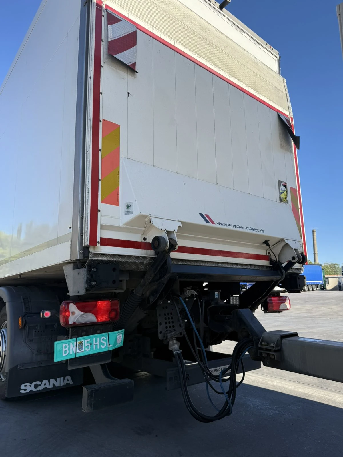 Scania R 450 Хладилен Хенгер с падащ борд - изображение 10