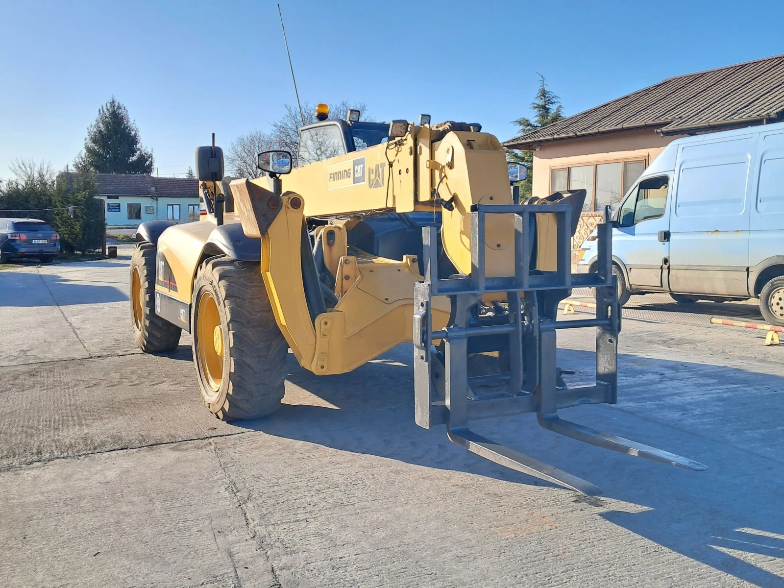 Телескопичен товарач Caterpillar ТН360В, снимка 7 - Селскостопанска техника - 53831487