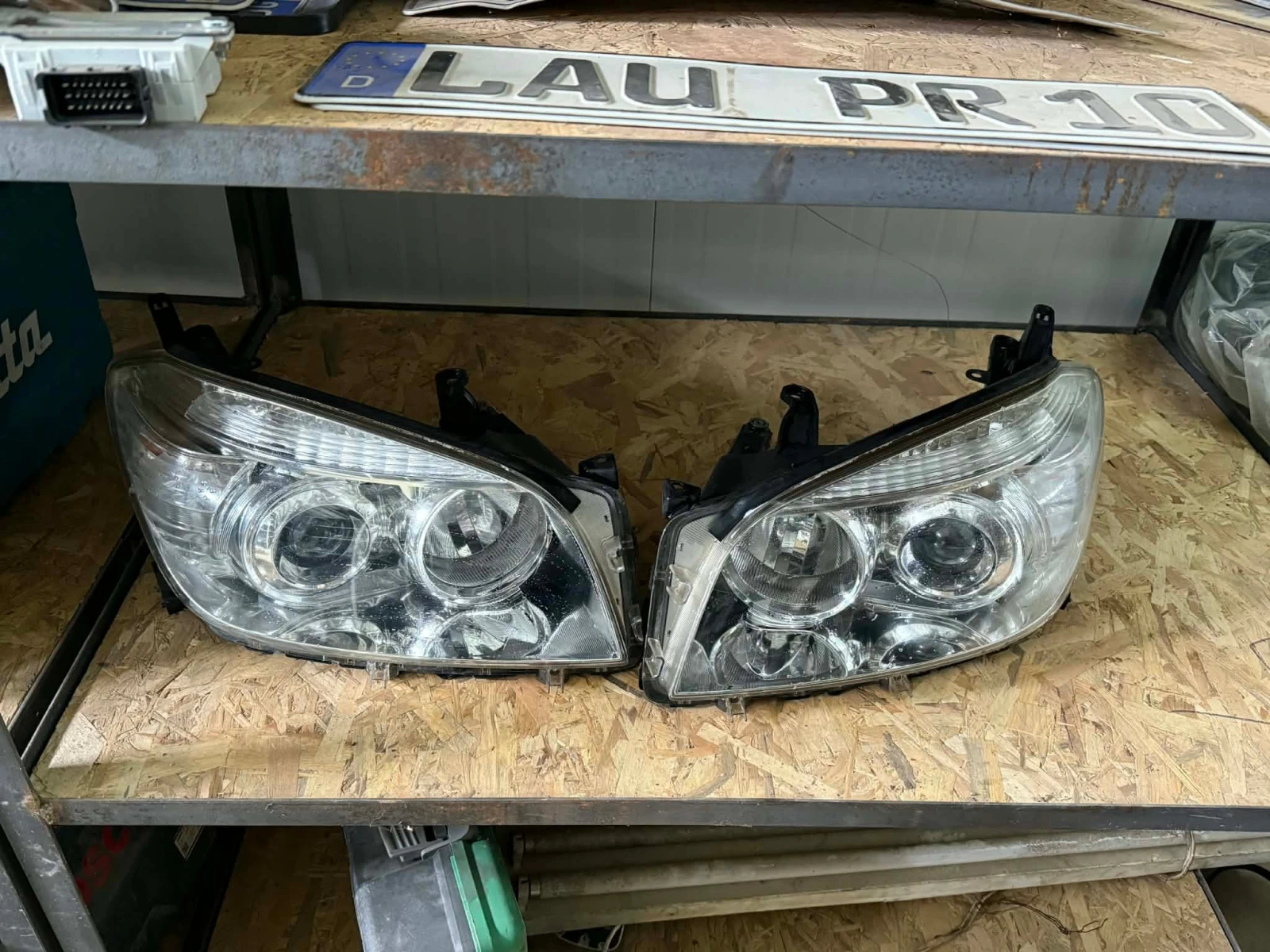 Фарове за Toyota RAV4  2006 2009