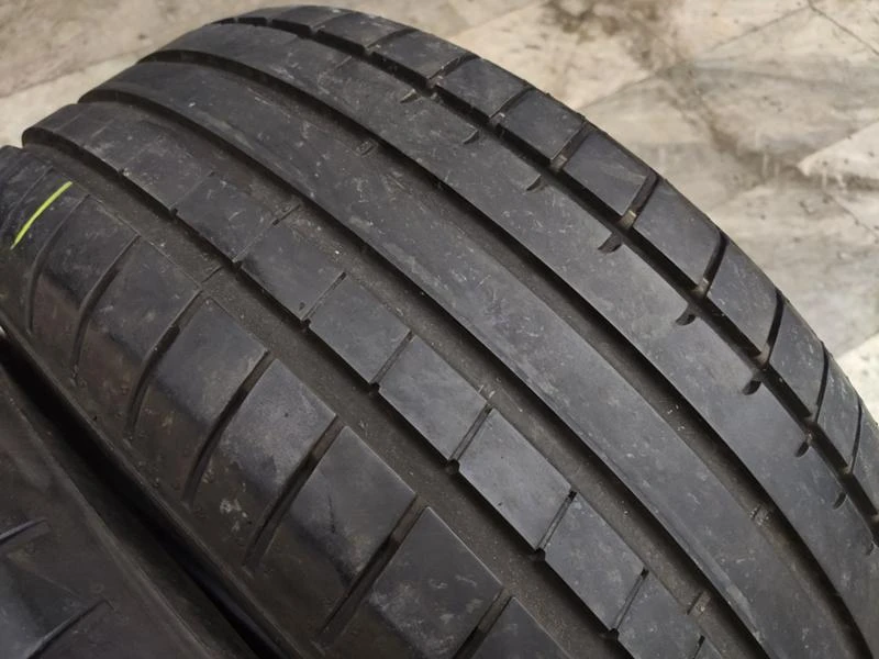 Гуми Летни 225/55R17, снимка 1 - Гуми и джанти - 31146928