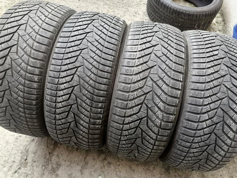 Гуми Зимни 275/45R20, снимка 3 - Гуми и джанти - 31188217