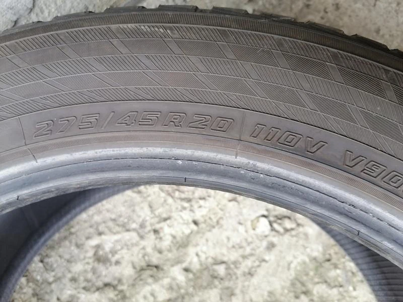 Гуми Зимни 275/45R20, снимка 8 - Гуми и джанти - 31188217