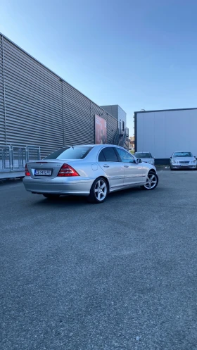 Mercedes-Benz 220 C200, снимка 5