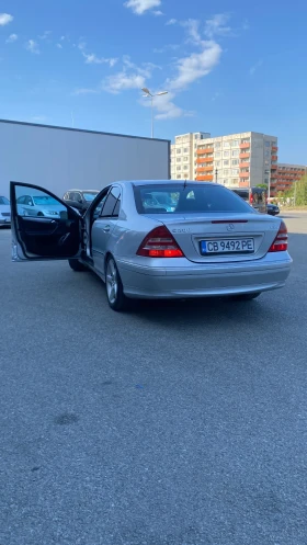 Mercedes-Benz 220 C200, снимка 4
