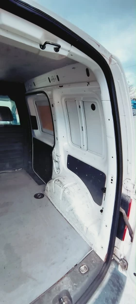 VW Caddy 102кс Навигация климатроник теглич, снимка 5