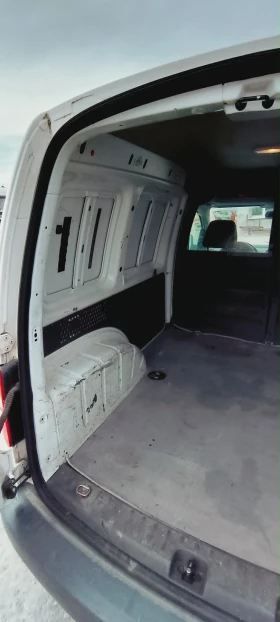 VW Caddy 102кс Навигация климатроник теглич, снимка 3