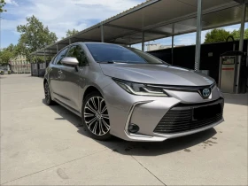 Toyota Corolla 1.8 HYBRID ПЪРВИ СОБСТВЕНИК , снимка 9