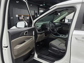 Kia Carnival 2.2 202 hp Automatic, снимка 5