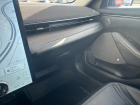 Ford Mustang Mach-E Premium AWD* 360* Pano* * *  | Mobile.bg    13