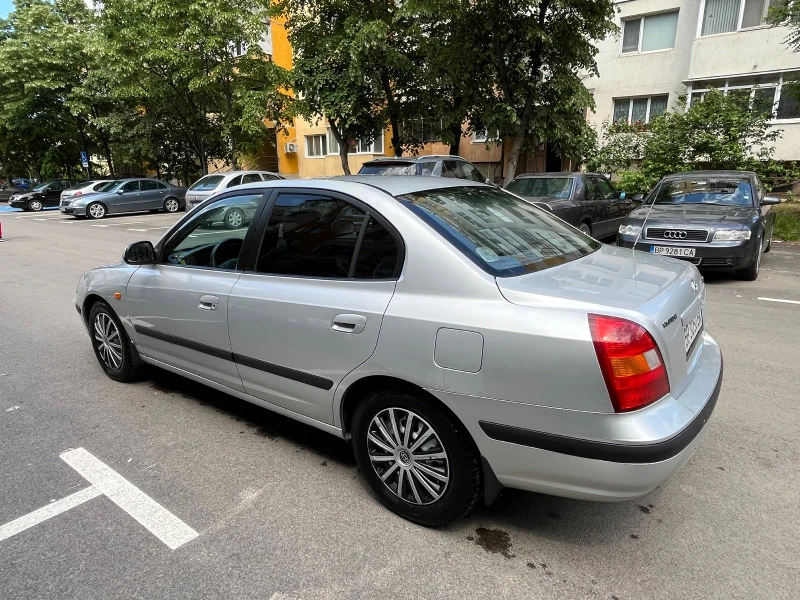 Hyundai Elantra 2.0, снимка 4 - Автомобили и джипове - 47226416