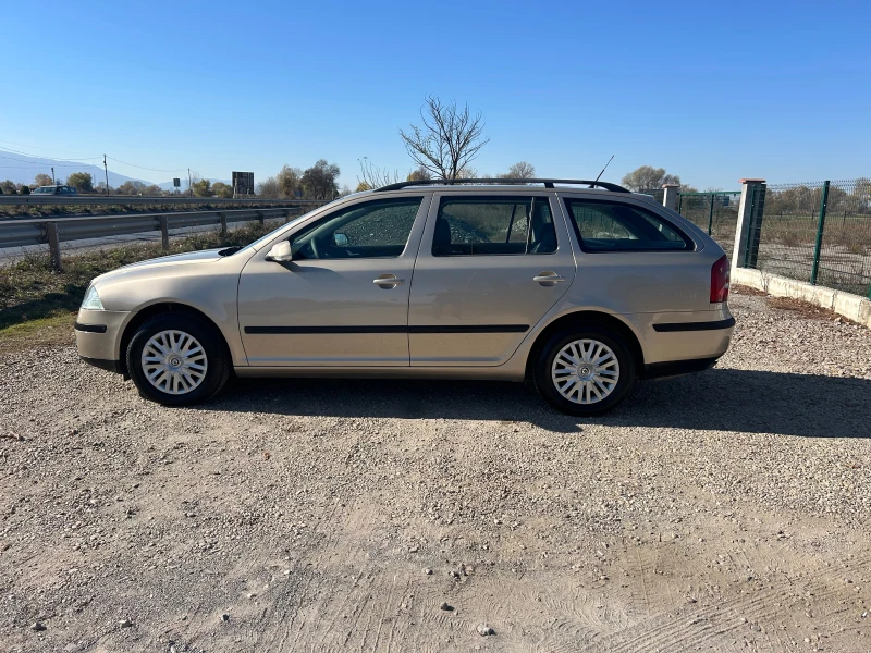 Skoda Octavia 1.6 I  ГАЗ-БЕНЗИН, снимка 4 - Автомобили и джипове - 47850222