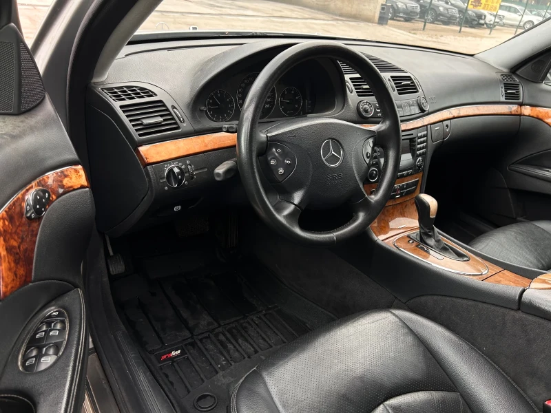 Mercedes-Benz E 270, снимка 8 - Автомобили и джипове - 49104882