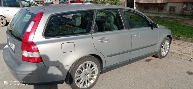 Volvo V50 2.0 D 136 ks, снимка 4 - Автомобили и джипове - 49245647