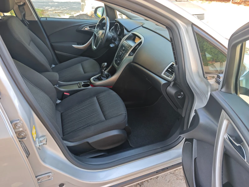 Opel Astra Turbo-140/S.W./SWISS/TOP, снимка 10 - Автомобили и джипове - 51664991