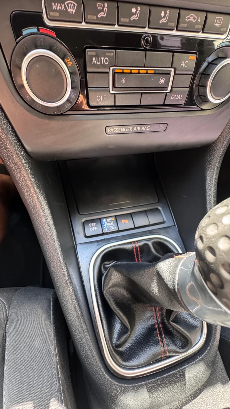 VW Golf 1.6 BiFuel  HIGHLINE, снимка 13 - Автомобили и джипове - 51491358