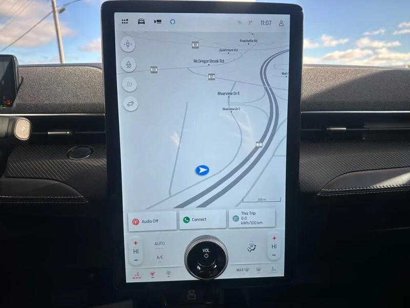 Ford Mustang Mach-E Premium AWD* 360* Pano* Обдух* Подгрев* , снимка 9 - Автомобили и джипове - 52835667