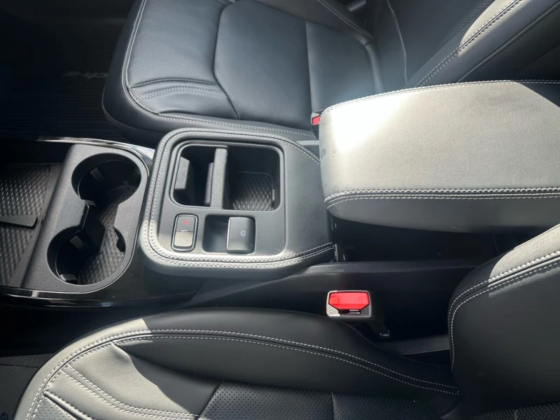 Ford Mustang Mach-E Premium AWD* 360* Pano* Обдух* Подгрев* , снимка 15 - Автомобили и джипове - 52835667