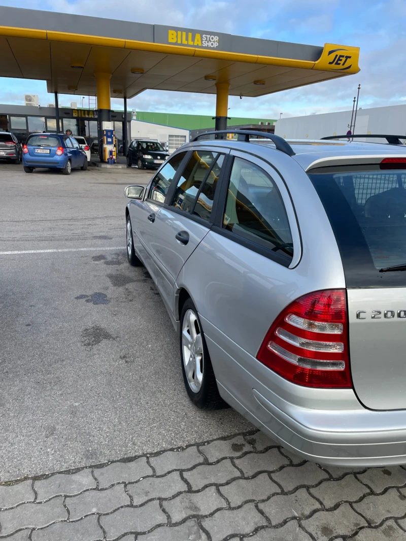 Mercedes-Benz C 200, снимка 5 - Автомобили и джипове - 52633015