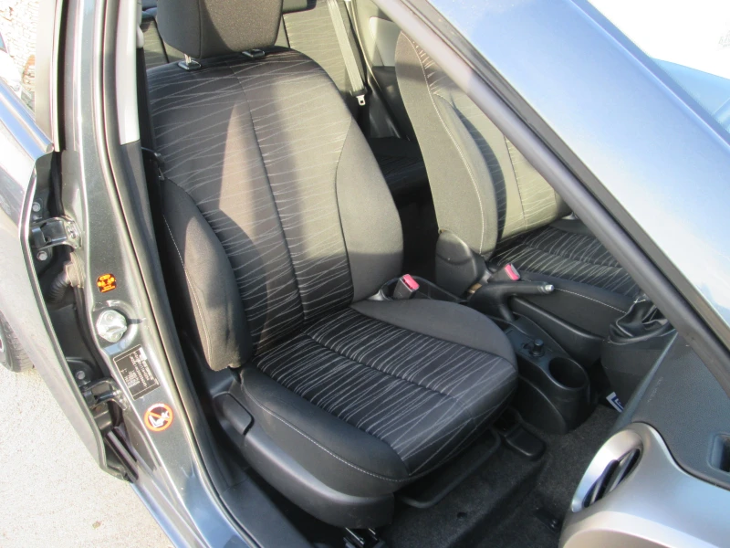 Mazda 2 1.3I-FACELIFT-нова, снимка 12 - Автомобили и джипове - 52727278