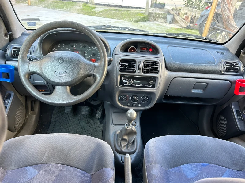 Renault Clio 1.9D, снимка 7 - Автомобили и джипове - 52773957
