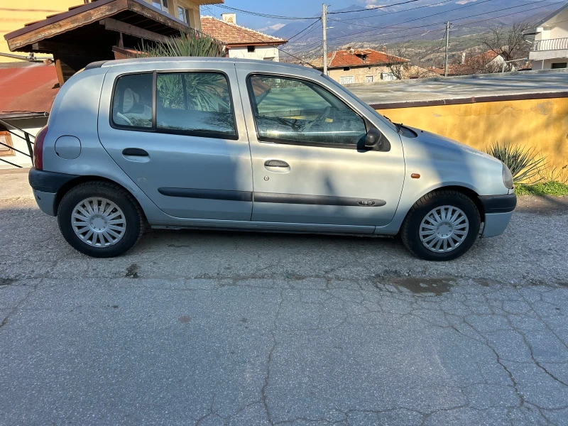 Renault Clio 1.9D, снимка 16 - Автомобили и джипове - 52773957
