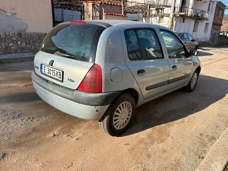 Renault Clio 1.9D, снимка 11 - Автомобили и джипове - 52773957