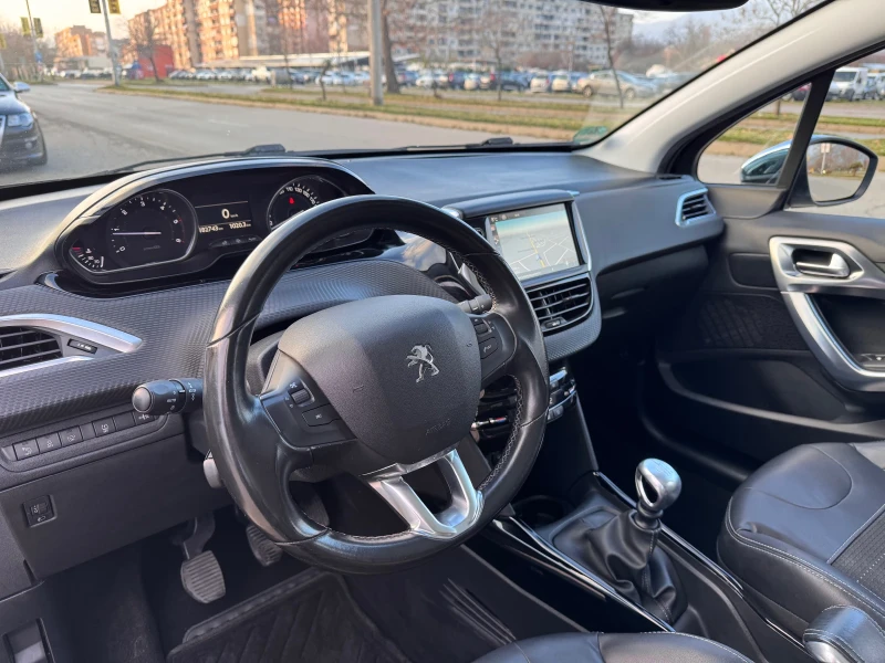 Peugeot 2008 1.6HDI 120кс Allure * Панорама* Подгрев* , снимка 12 - Автомобили и джипове - 52883995