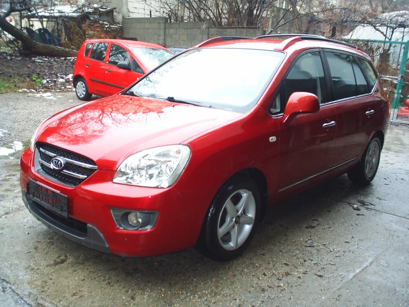 Kia Carens 2.0 CRDI Automat, снимка 7 - Автомобили и джипове - 53053509