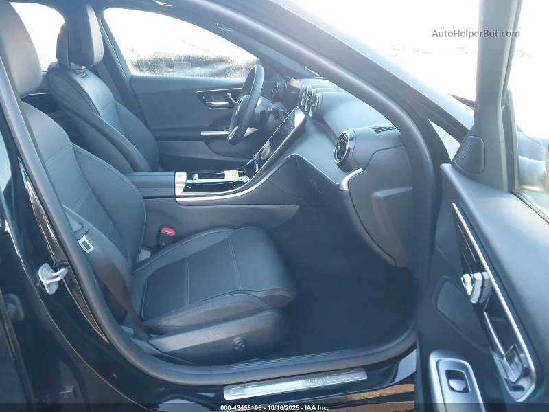 Mercedes-Benz C 300 AMG* BURMESTER* 4MATIC* НОВ* Крайна цена, снимка 9 - Автомобили и джипове - 53120369