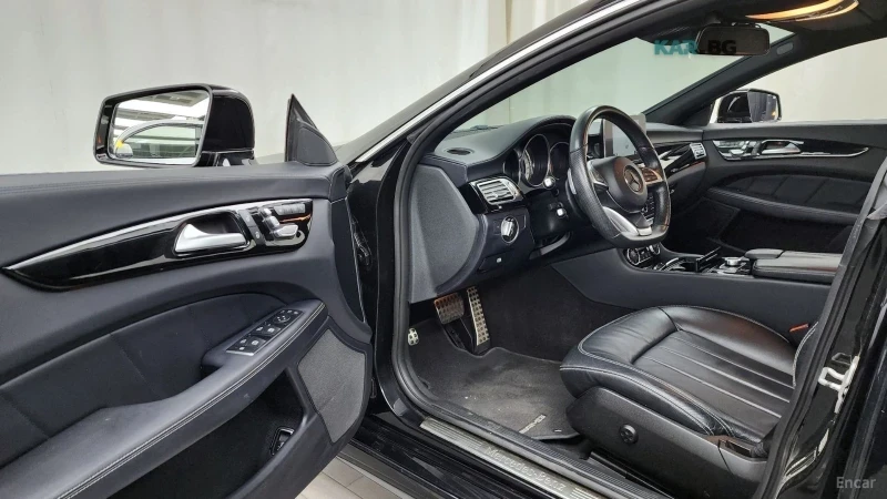 Mercedes-Benz CLS 250d AMG 4MATIC* КОЖА* НАВИ* ПАНО, снимка 11 - Автомобили и джипове - 55138743