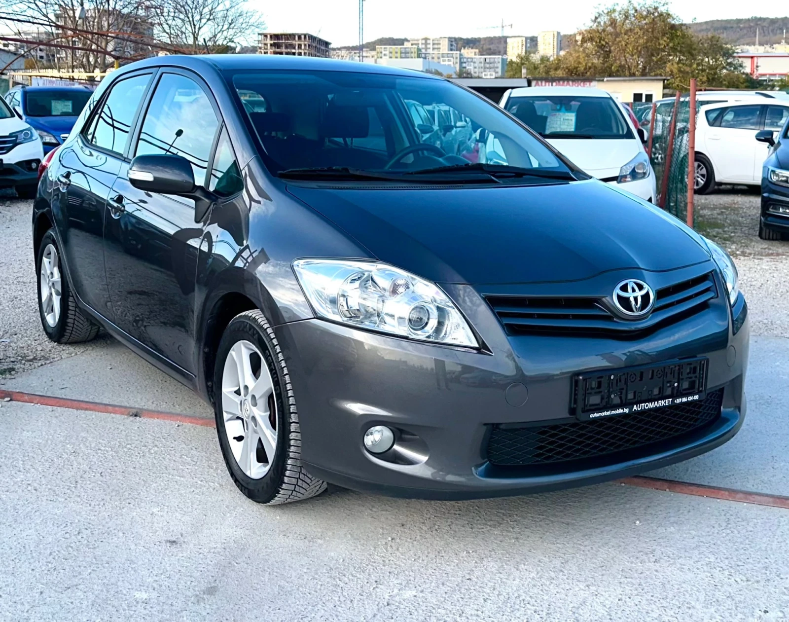 Toyota Auris 1.33 VVT-i 99HP - изображение 3