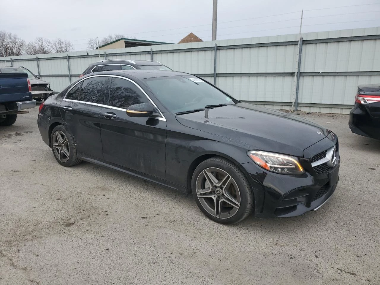 Mercedes-Benz C 300 4MATIC/BURMESTER/9G-TRONIC/ПЪЛНА СЕРВИЗНА ИСТОРИЯ! - изображение 3