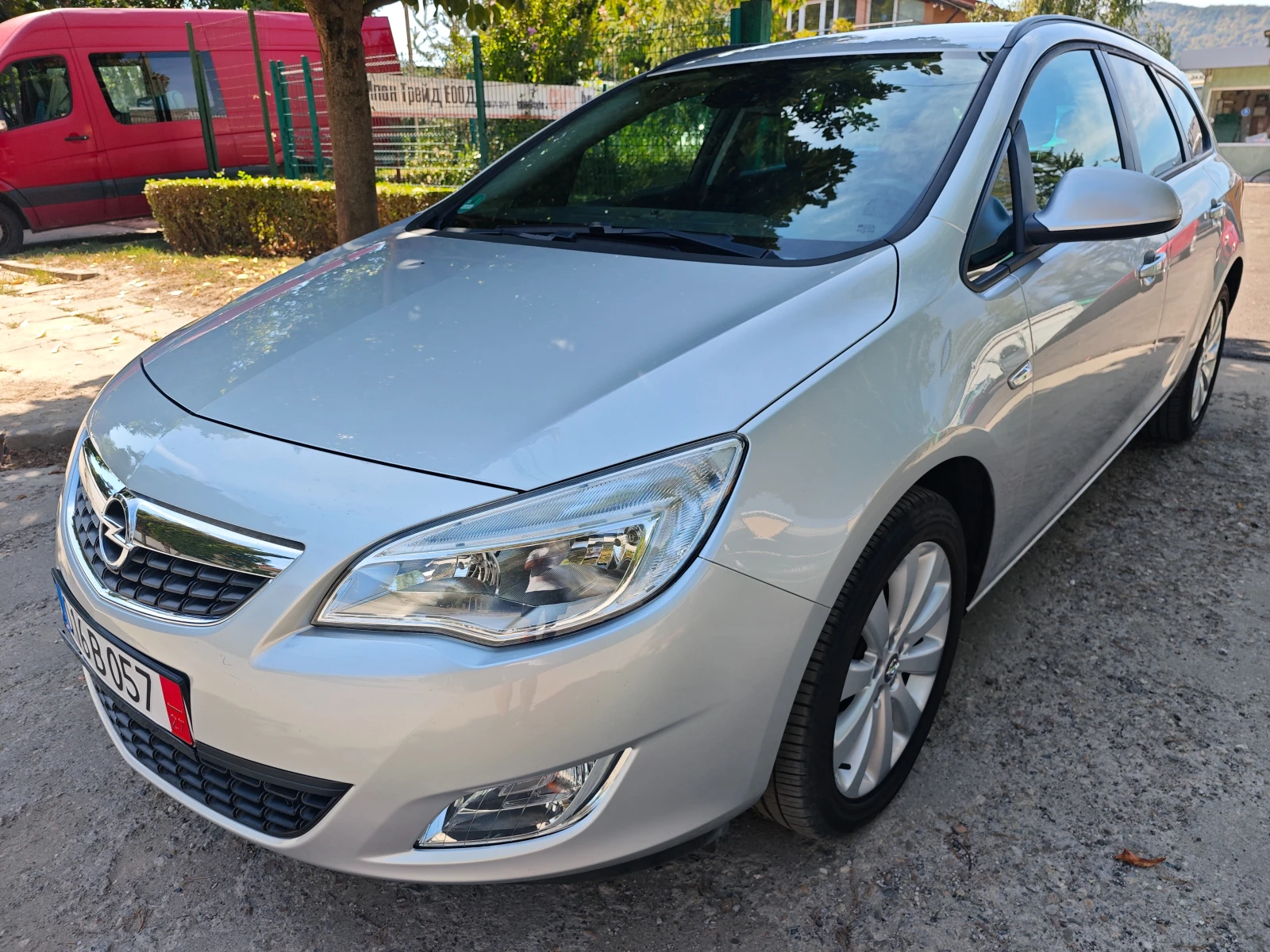 Opel Astra 1.4i Turbo-140/S.W./SWISS/TOP | Mobile.bg — изображение 1