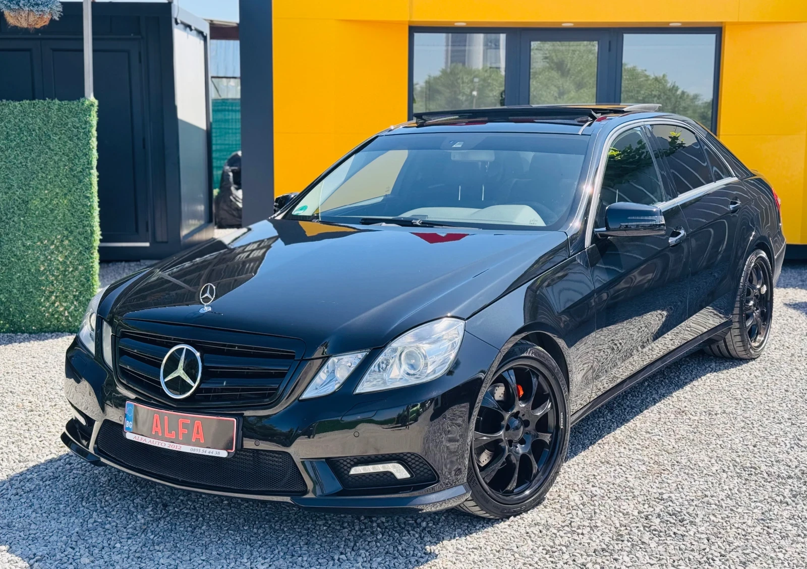Mercedes-Benz E 350 D/AMG SPORT/ПОРЪЧКОВА/ВС.ЕСКТРИ/ПАНОРАМА/ТОП/// - изображение 3