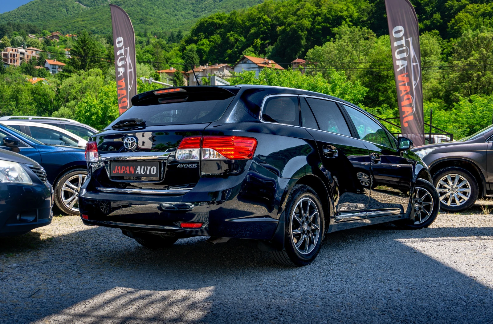 Toyota Avensis 2.0 D-4D С Гаранция! Facelift! Кожа, подгрев, нави - изображение 4