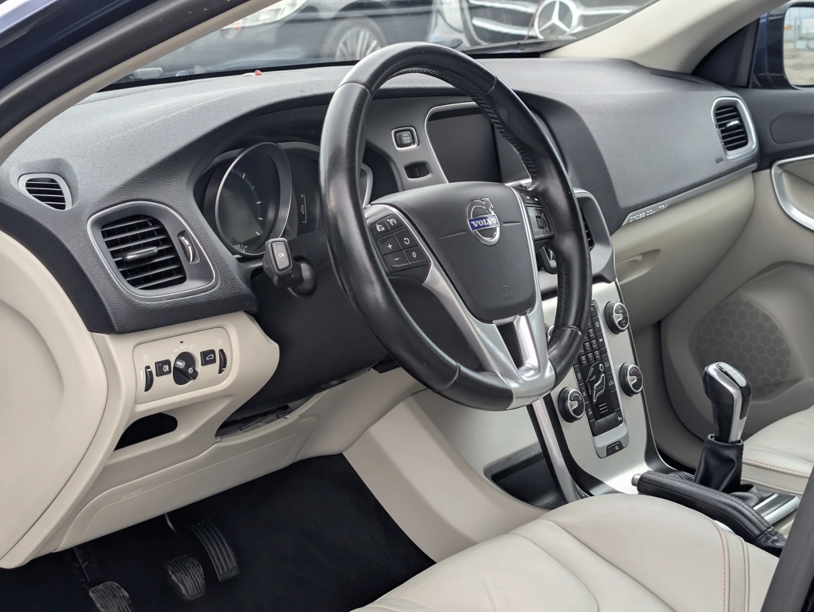Volvo V40 Cross Country -Ocean Race-Кожа-Уникат-  - изображение 10