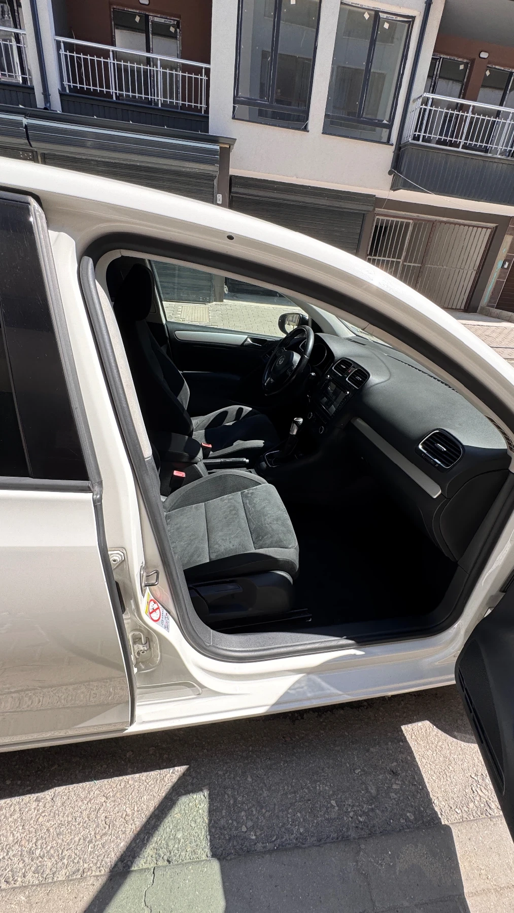 VW Golf 1.6 BiFuel  HIGHLINE - изображение 5