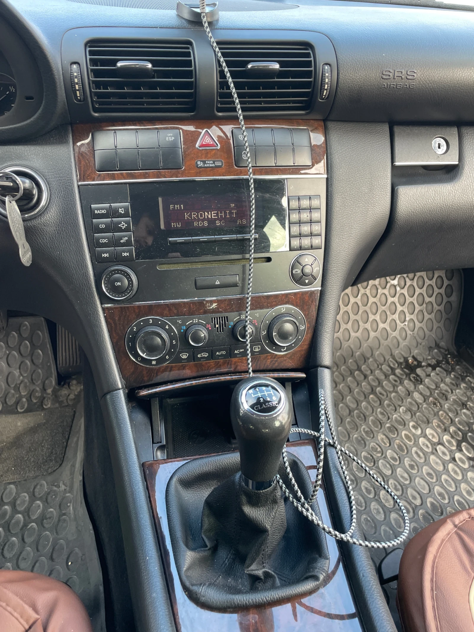 Mercedes-Benz C 200 | Mobile.bg   13