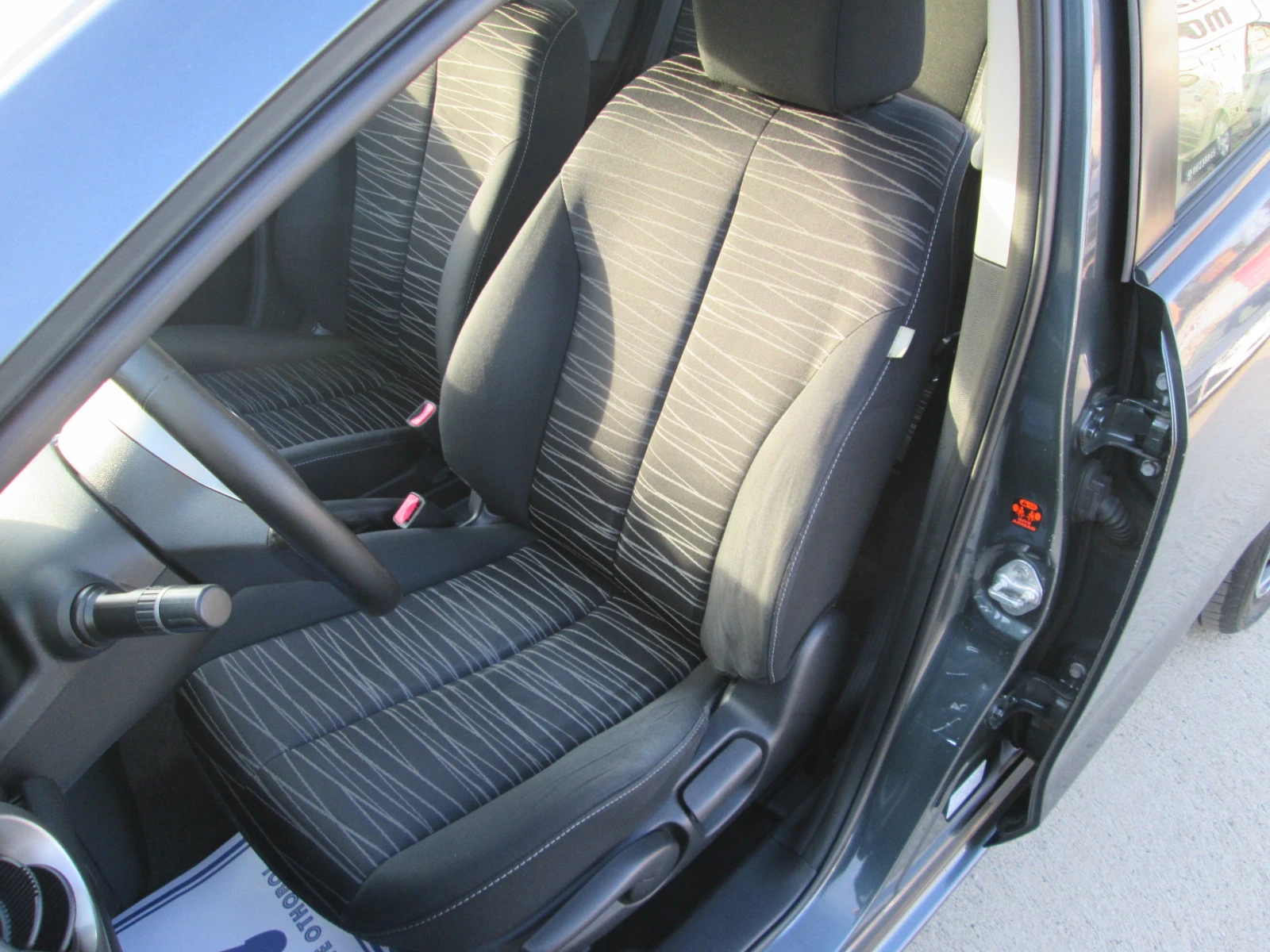 Mazda 2 1.3I-FACELIFT-нова - изображение 9