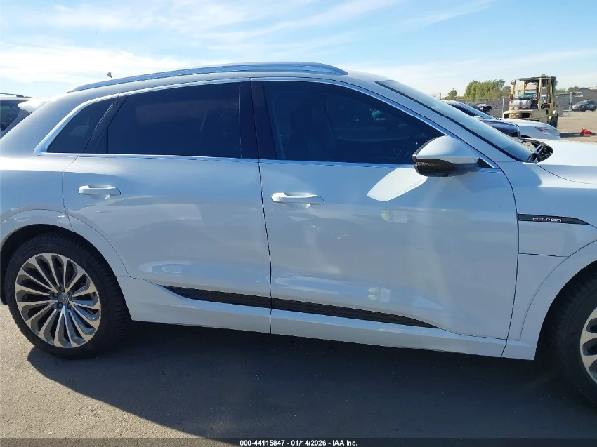 Audi E-Tron ���������* �������* AMBIENT* HEAD-UP* Bang & Olufs | Mobile.bg � ����������� 11