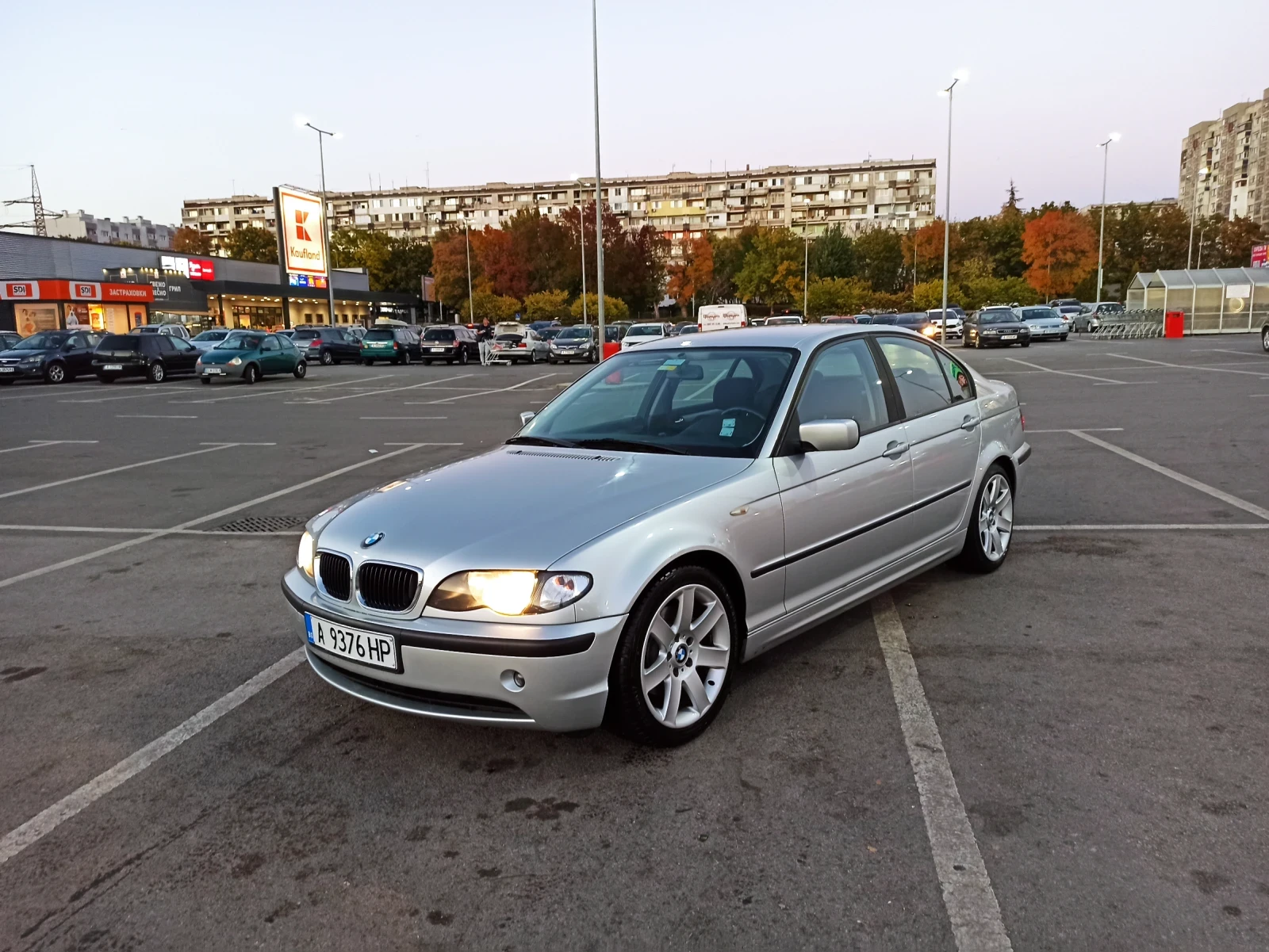 BMW 320, снимка 2 - Автомобили и джипове - 54097081