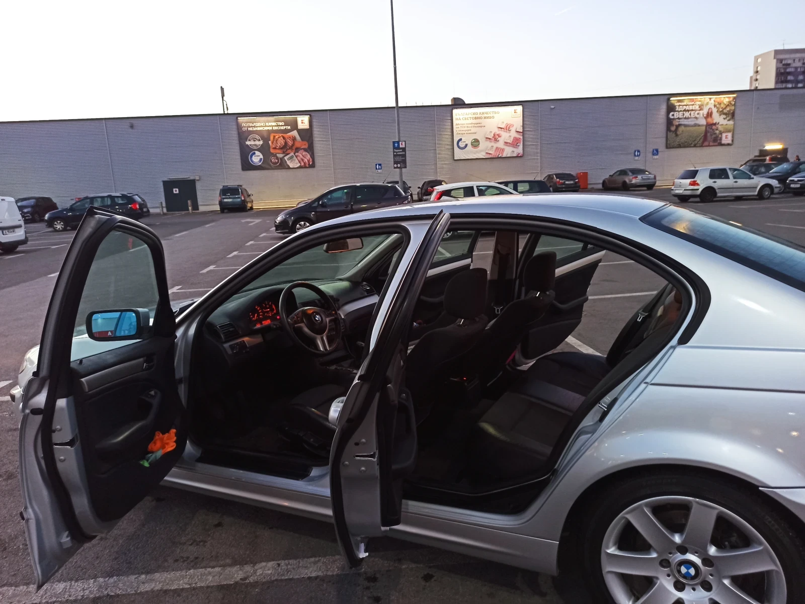 BMW 320, снимка 7 - Автомобили и джипове - 54097081